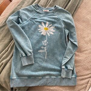 Mazik Blue Sweatshirt with Daisy Let it Be Design